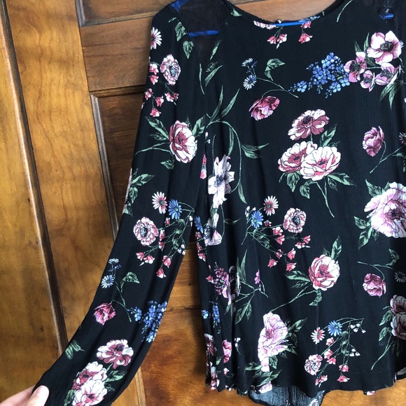 Floral Blouse - Picture 3 of 3